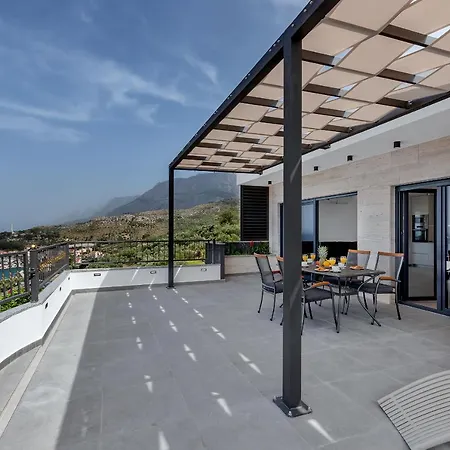 Pejic New, Penthouse بودغورا