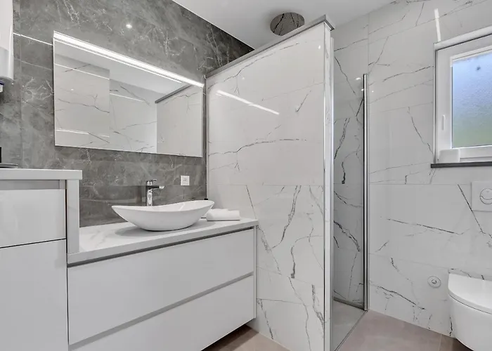 Pejic New, Penthouse 아파트 *